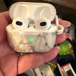 Apple AirPods in excellent condition